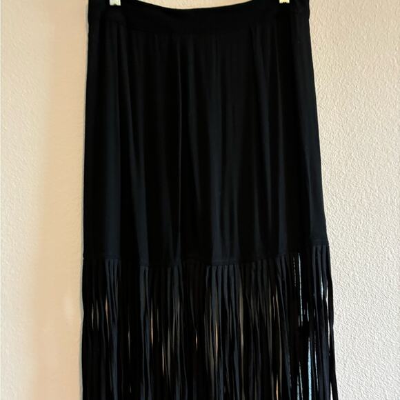 Monrow Black Fringe Skirt size Small - Picture 3 of 9